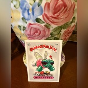 Garbage Pail Kids Buggy Betty Trading Card - Pink